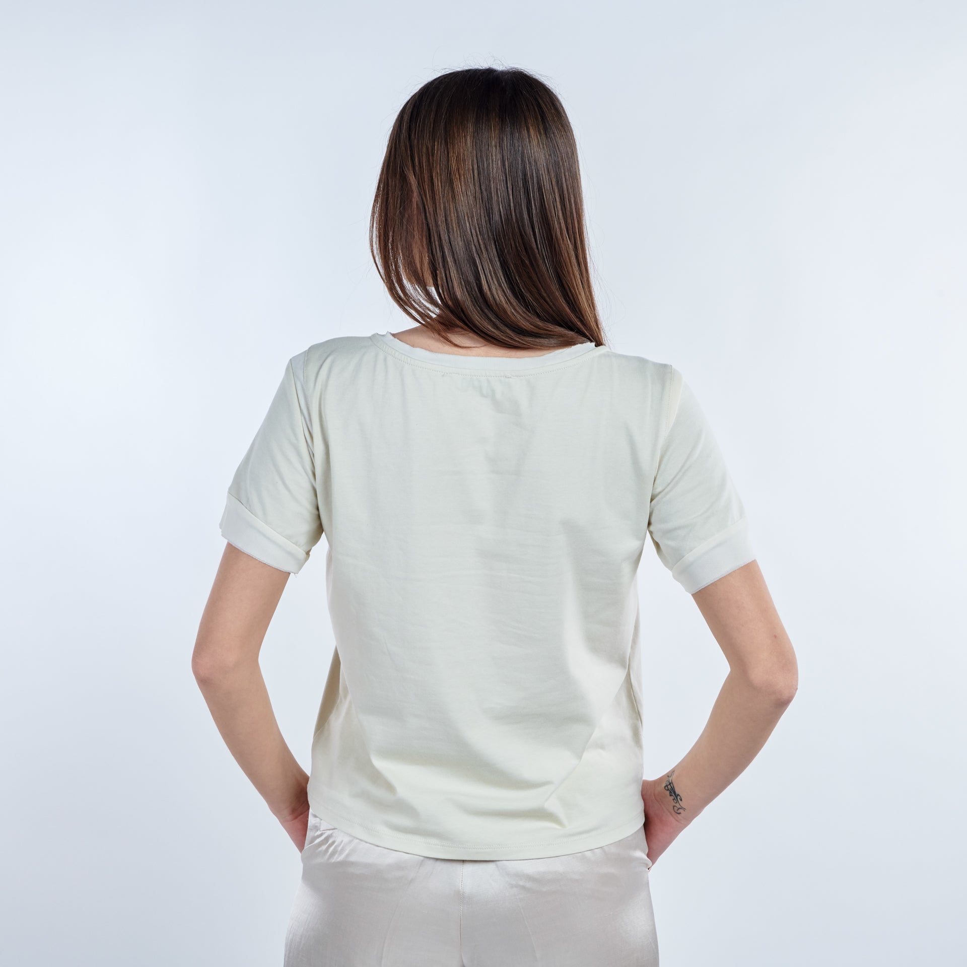 Camiseta de algodón manga corta con detalles de tul