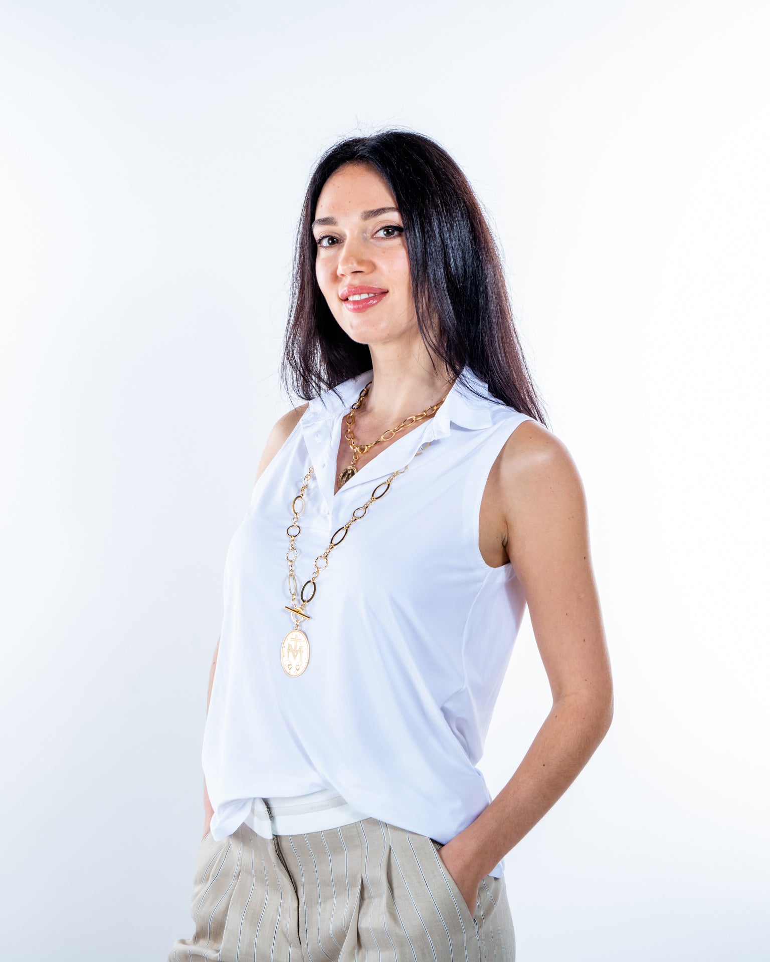 Camisa sin mangas elástcia sin plancha