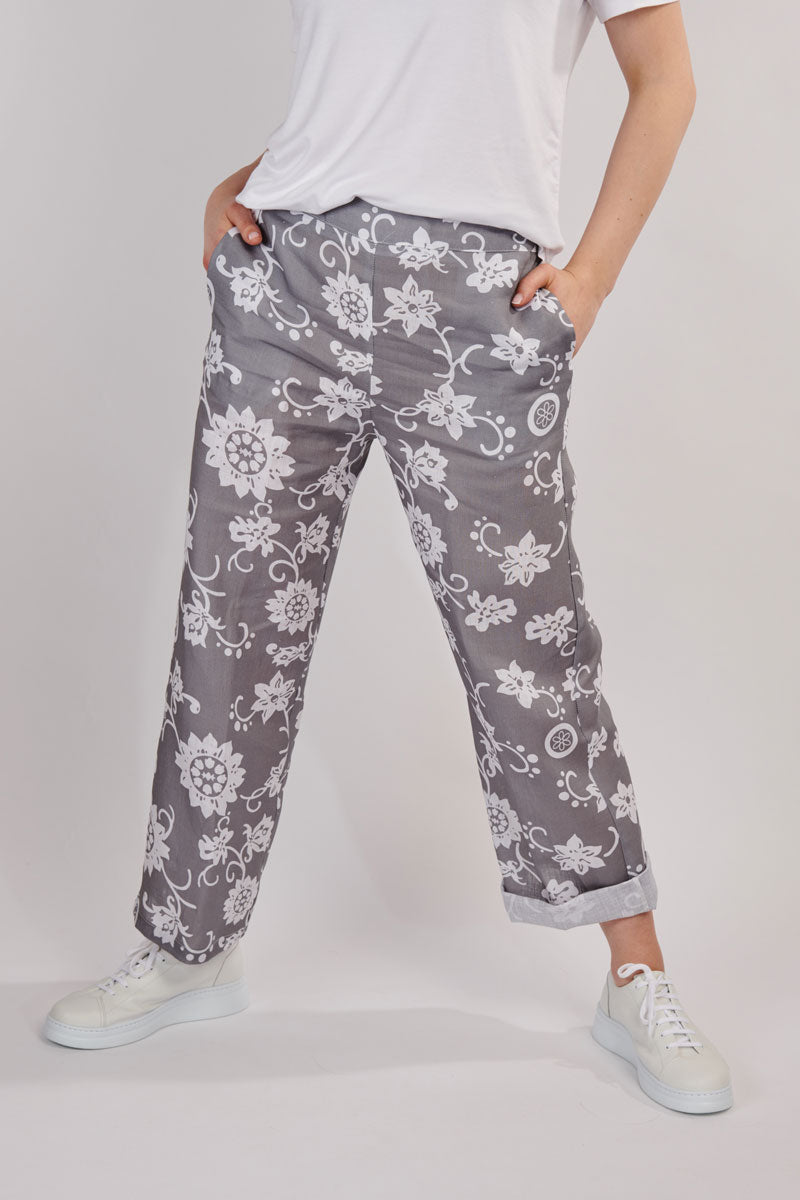 Pantalón recto lino estampado gris y blanco
